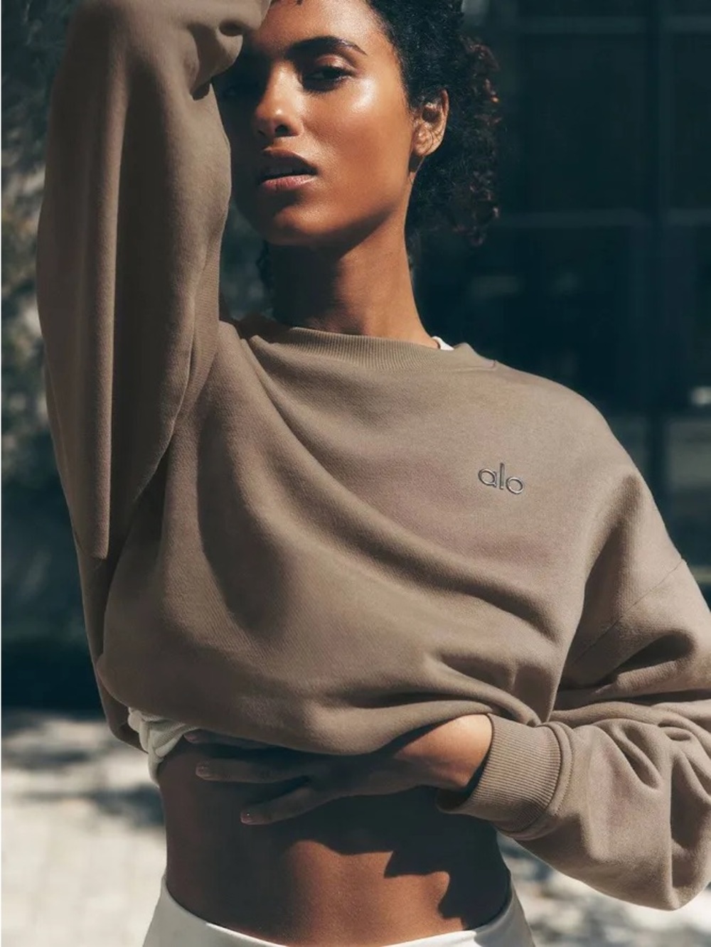 Alo NWT Accolade Crew neck Pullover Sweatshirt Gravel Size S